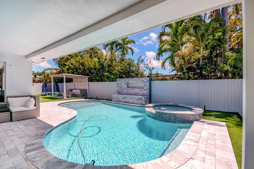 Villa Miami Luxury House W Heated Pool & Jacuzzi Exterior foto